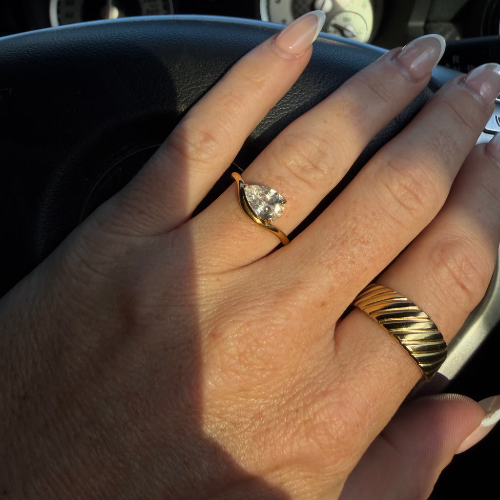 Dewdrop Ring