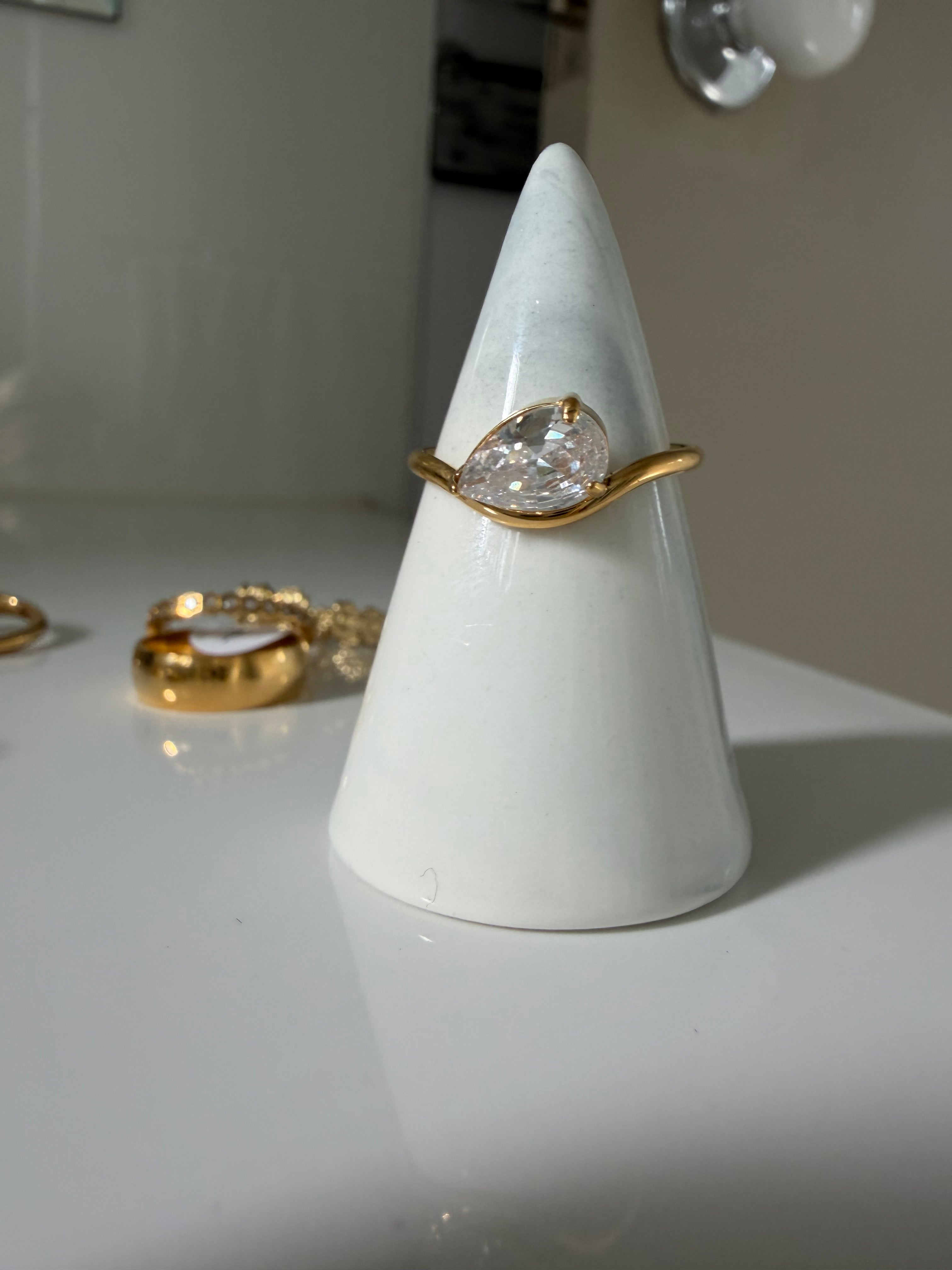 Dewdrop Ring